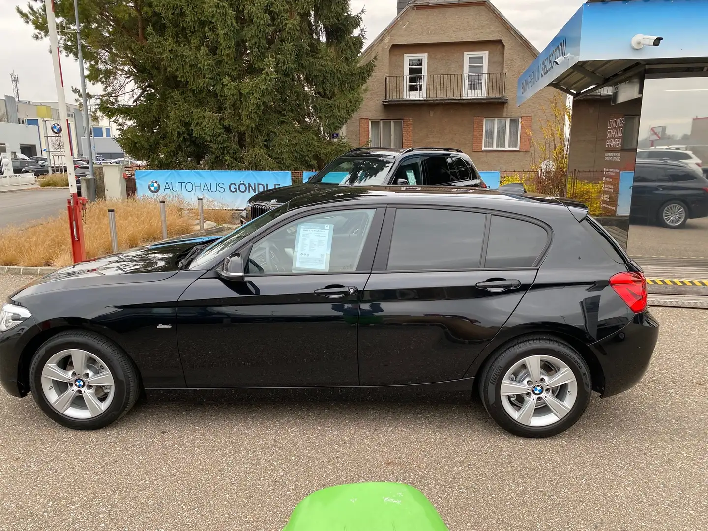 BMW 116 116i Sport Line Sport Line Schwarz - 2