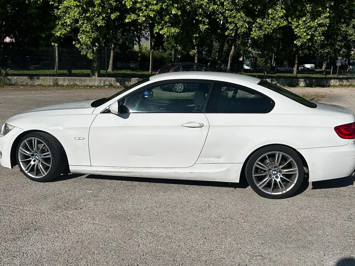 BMW 320 Coupé 320i 170ch Luxe Blanc - 1