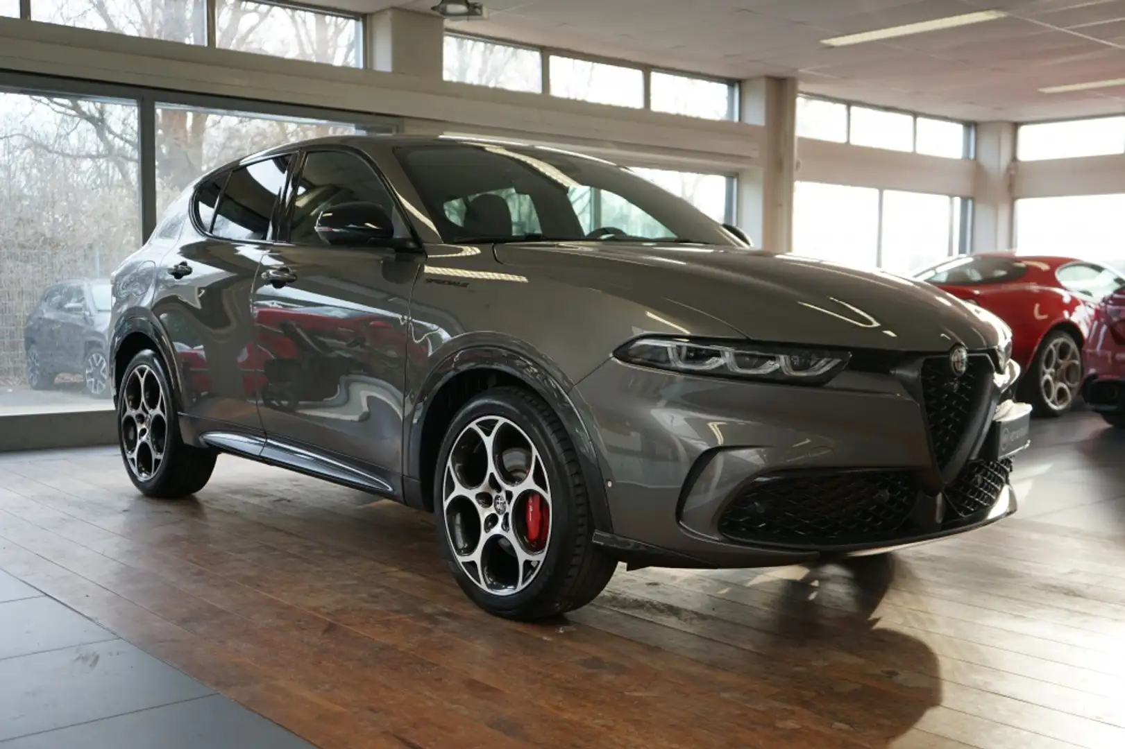 Alfa Romeo Tonale 1.5T Hy Ed. Speciale | 160 pk | | Harman kardon | Grigio - 1
