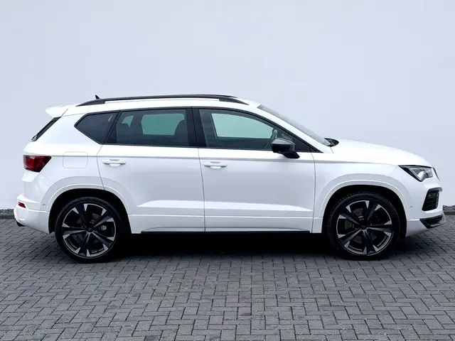 Cupra Ateca view 4
