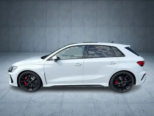 Audi RS3 view 2