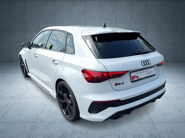 Audi RS3 view 3