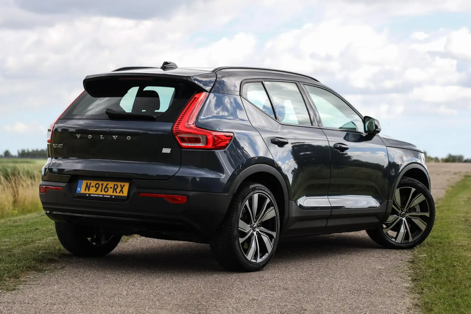 Volvo XC40 Recharge Core ✅ LED ✅ 20 inch ✅ Stuurverwarming Blauw - 2