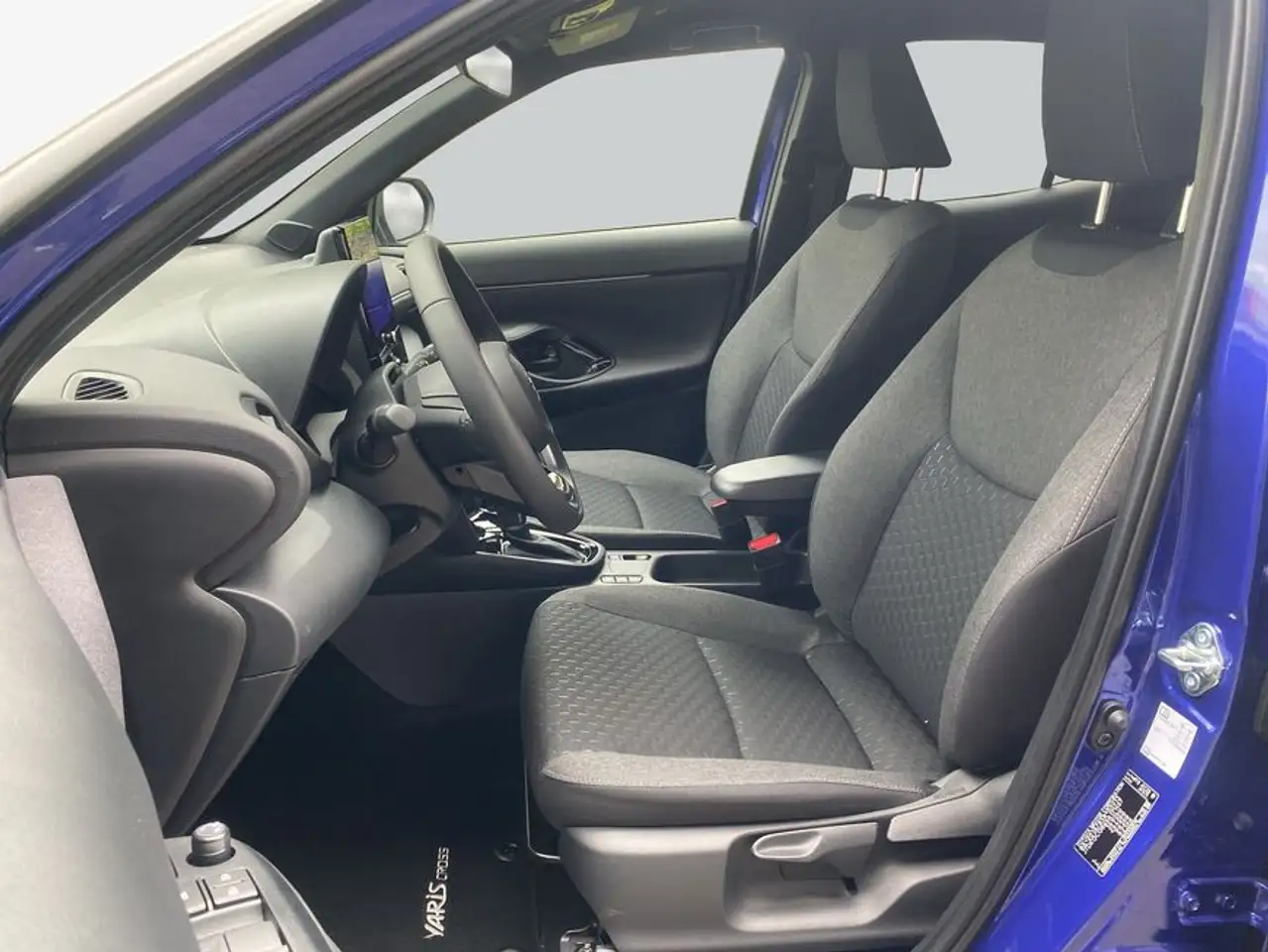 Toyota Yaris Cross Hybrid Teamplayer Safety Paket, Winter 11