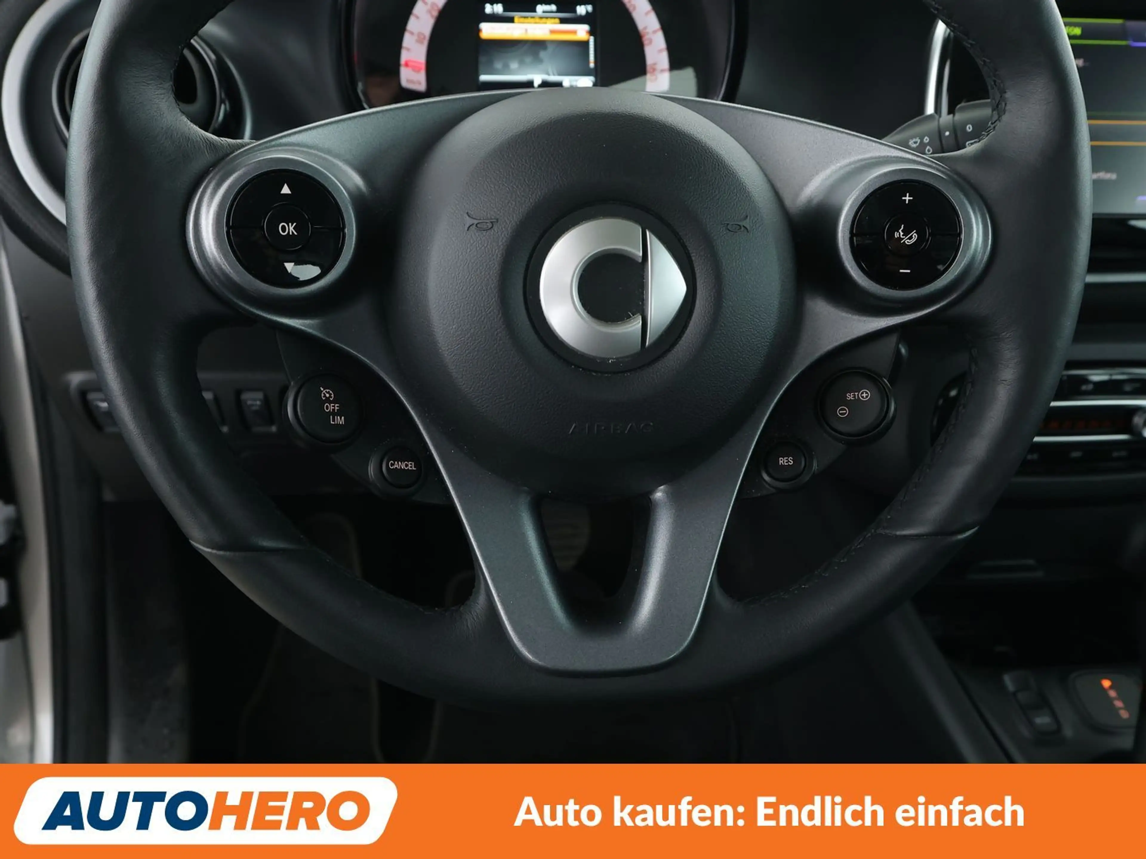 smart forTwo electric drive 60 kW passion Aut.*TEMPO*PDC*SHZ* — photo 19