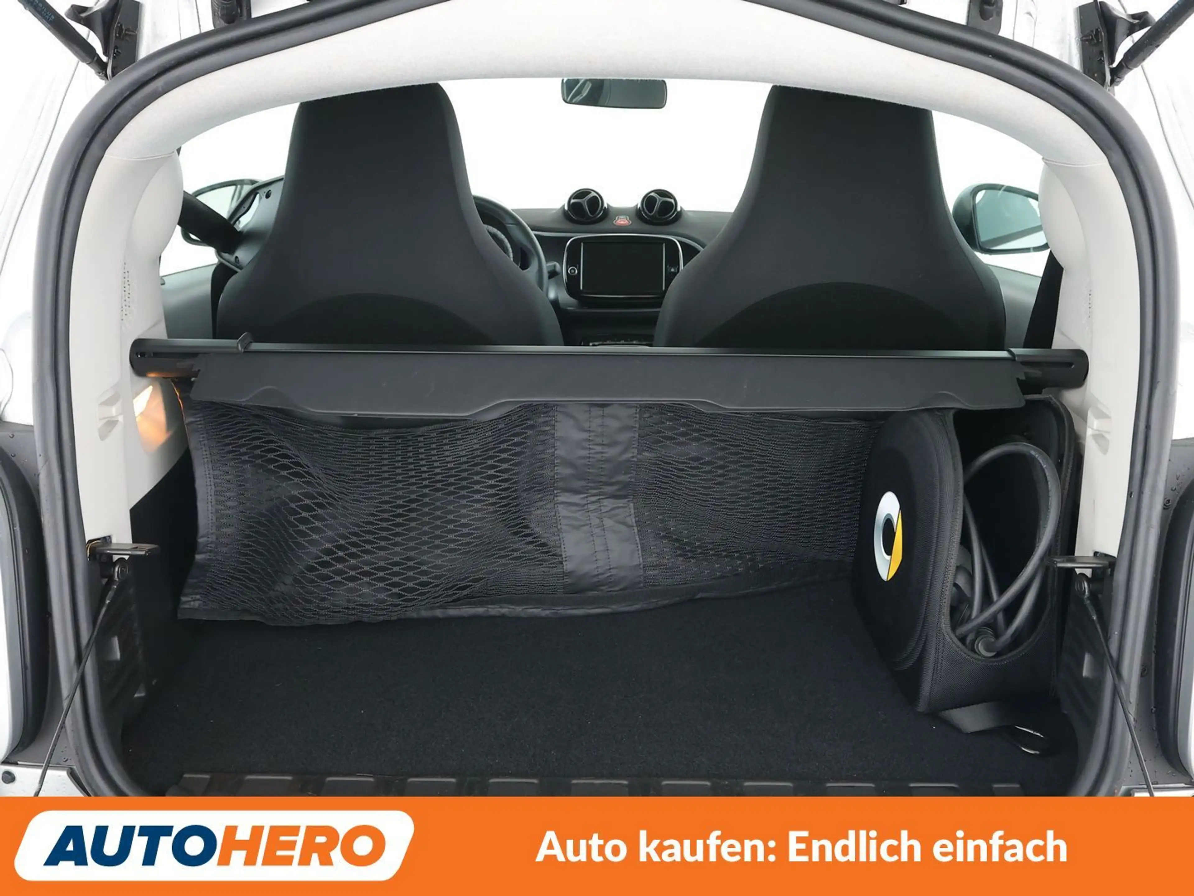 smart forTwo electric drive 60 kW passion Aut.*TEMPO*PDC*SHZ* — photo 17