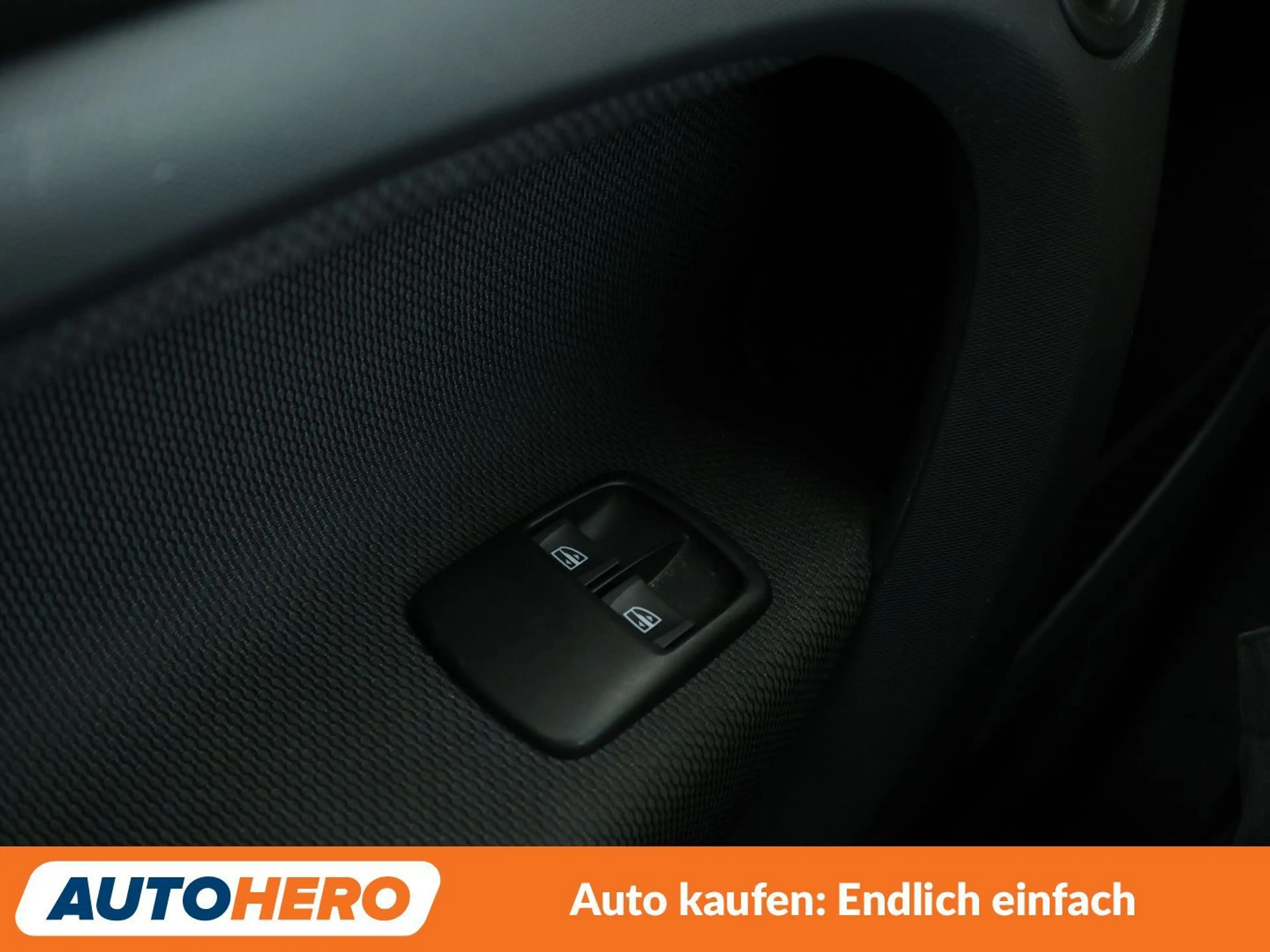 smart forTwo electric drive 60 kW passion Aut.*TEMPO*PDC*SHZ* — photo 26