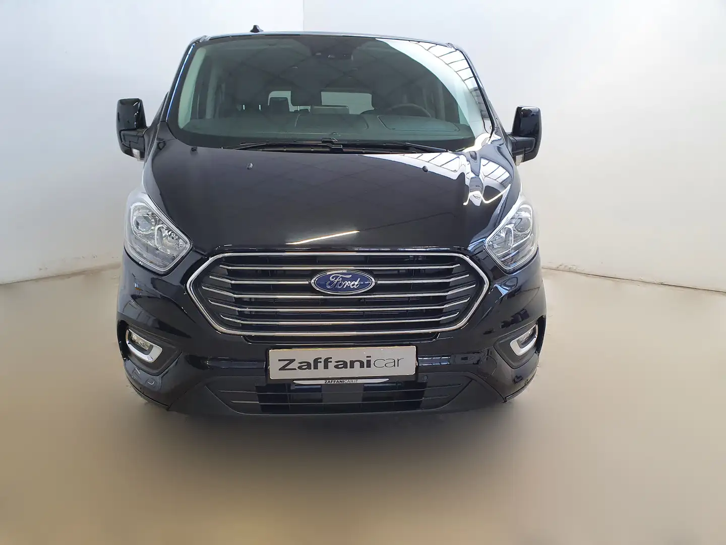 Ford Tourneo Custom 320 2.0 EcoBlue 130CV aut. PL Titanium Noir - 2
