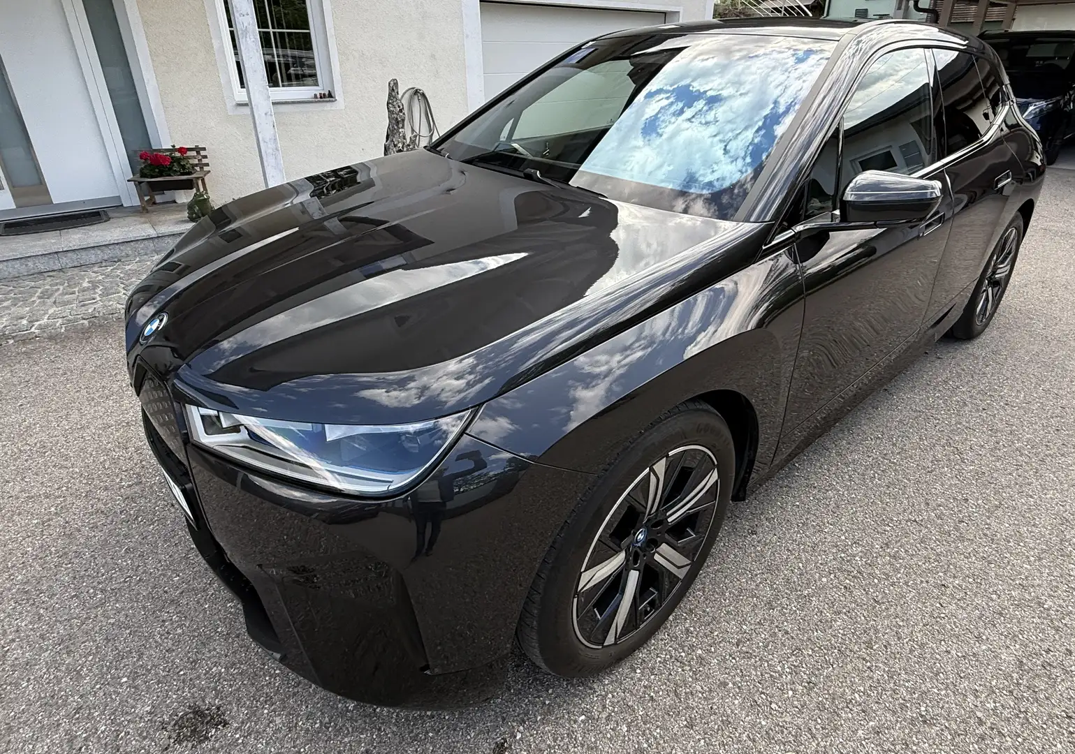 BMW iX iX xDrive50 105kWh/ AHK/MWST Grau - 2
