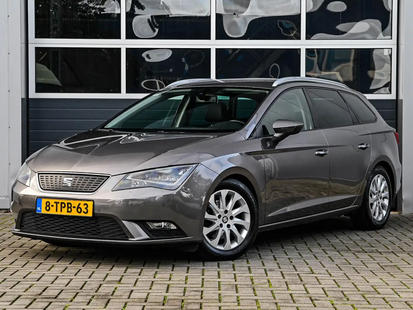 SEAT Leon ST 1.6 TDI Style Business | Navi | Leder/alcantara Gris - 1