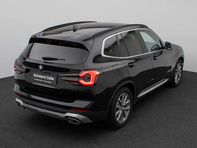 BMW X3 view 7