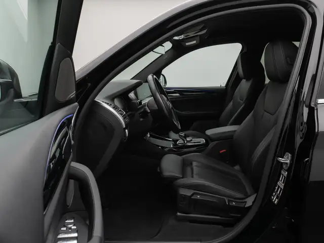 BMW X3 view 19