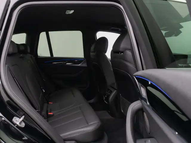 BMW X3 view 26