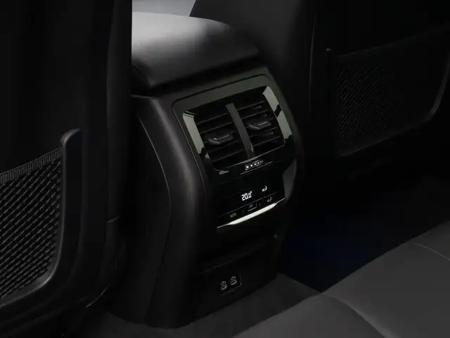 BMW X3 view 27