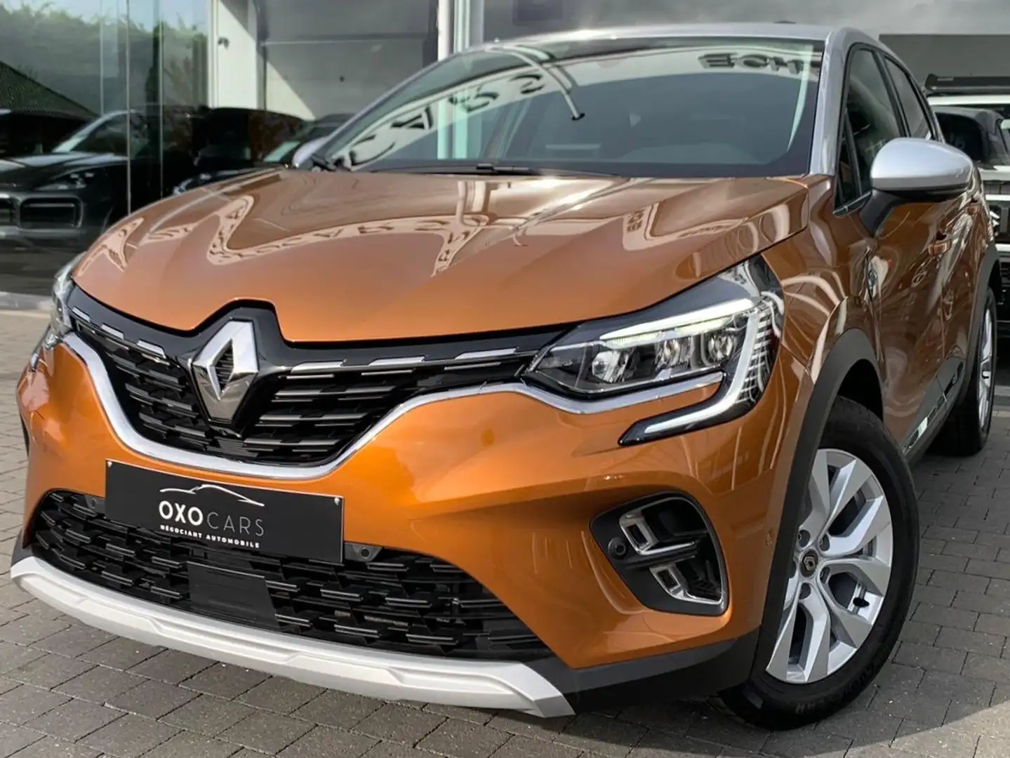 Renault Captur 1.0 TCe INTENS / Grand Gps / Camera 360 / LED / Oranje - 1