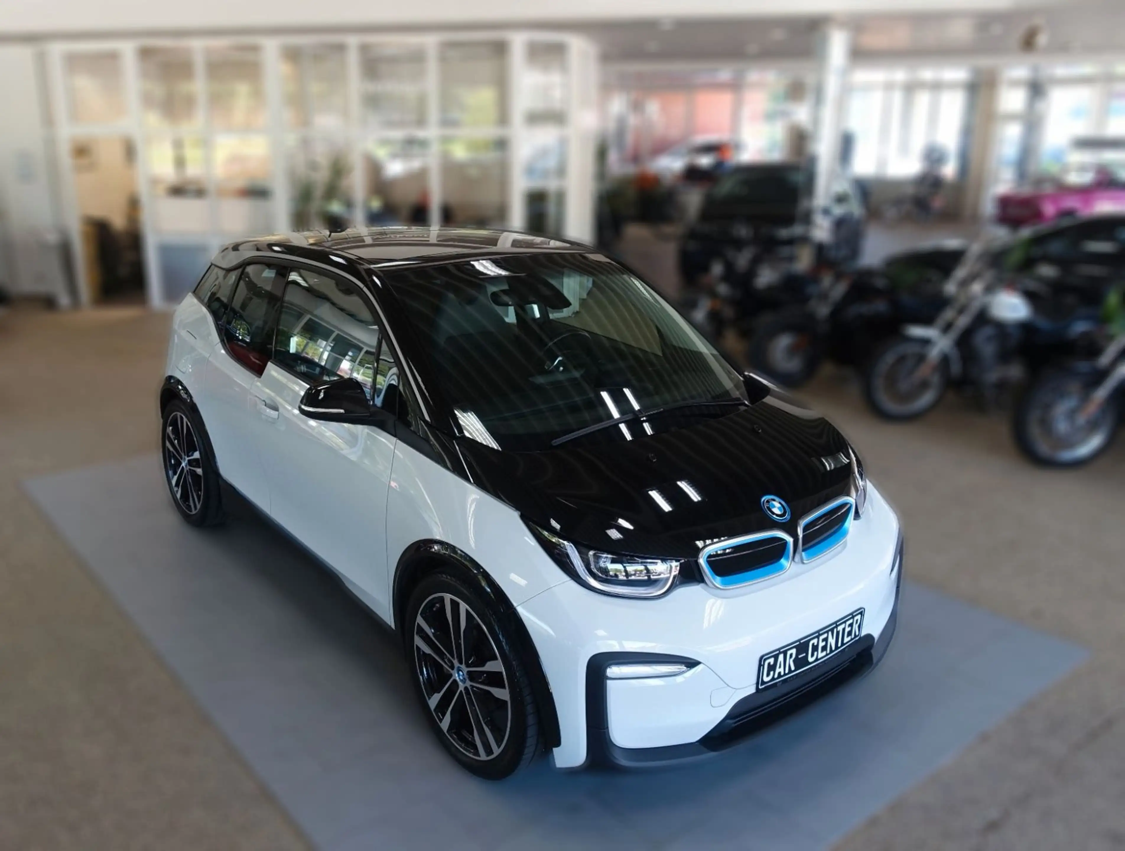 BMW i3 Sport+ Business; NAVpro/ PANO/ Wäpu/ LED/ ACC — photo 3