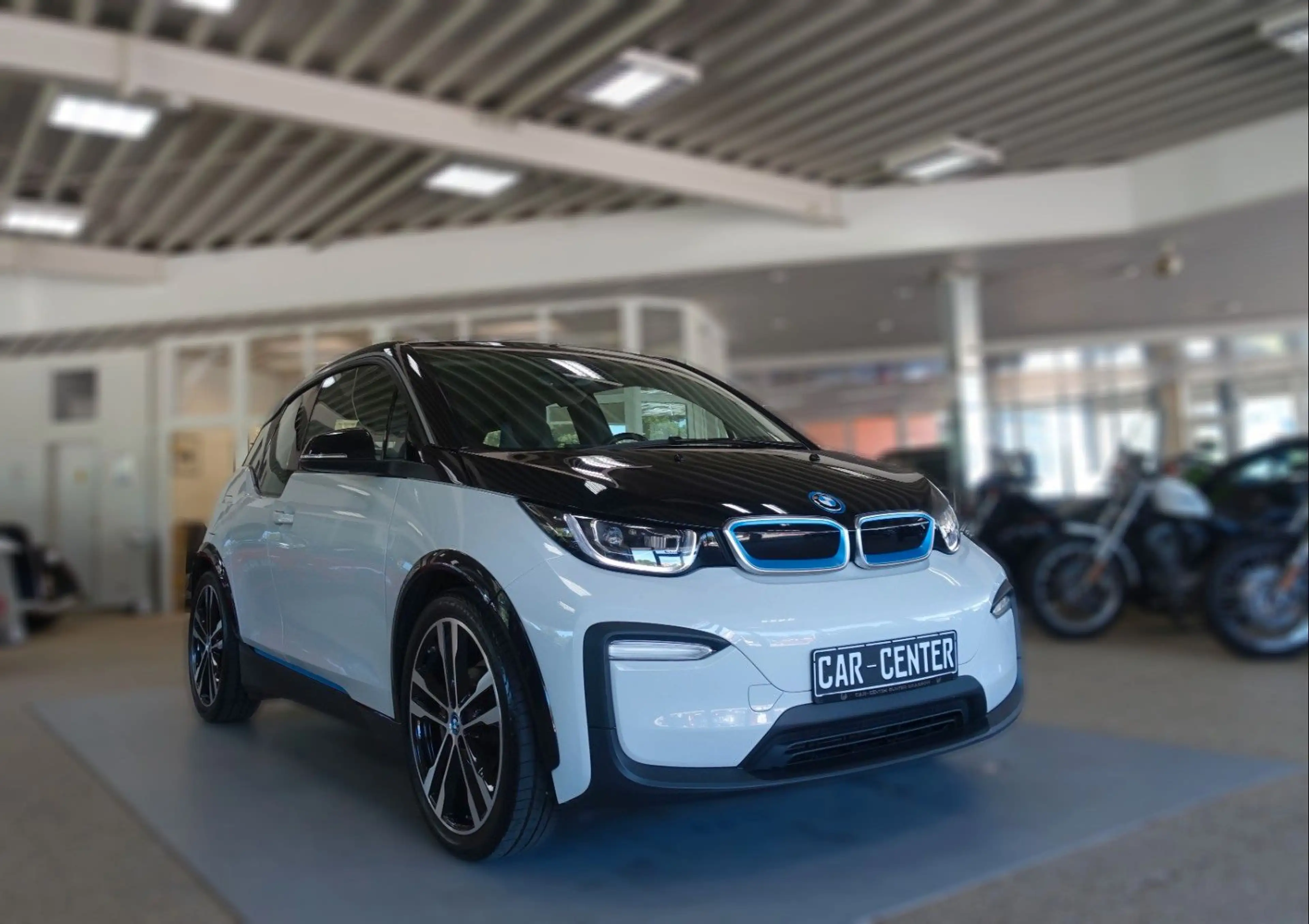 BMW i3 Sport+ Business; NAVpro/ PANO/ Wäpu/ LED/ ACC — photo 4