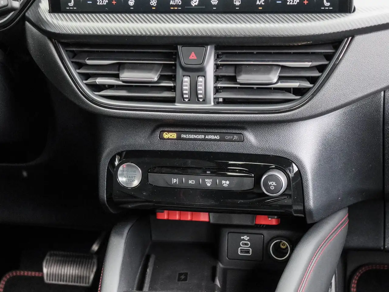 Ford Kuga Plug-In Hybrid ST-Line AHK schwenkbar Ganzjahre... 8