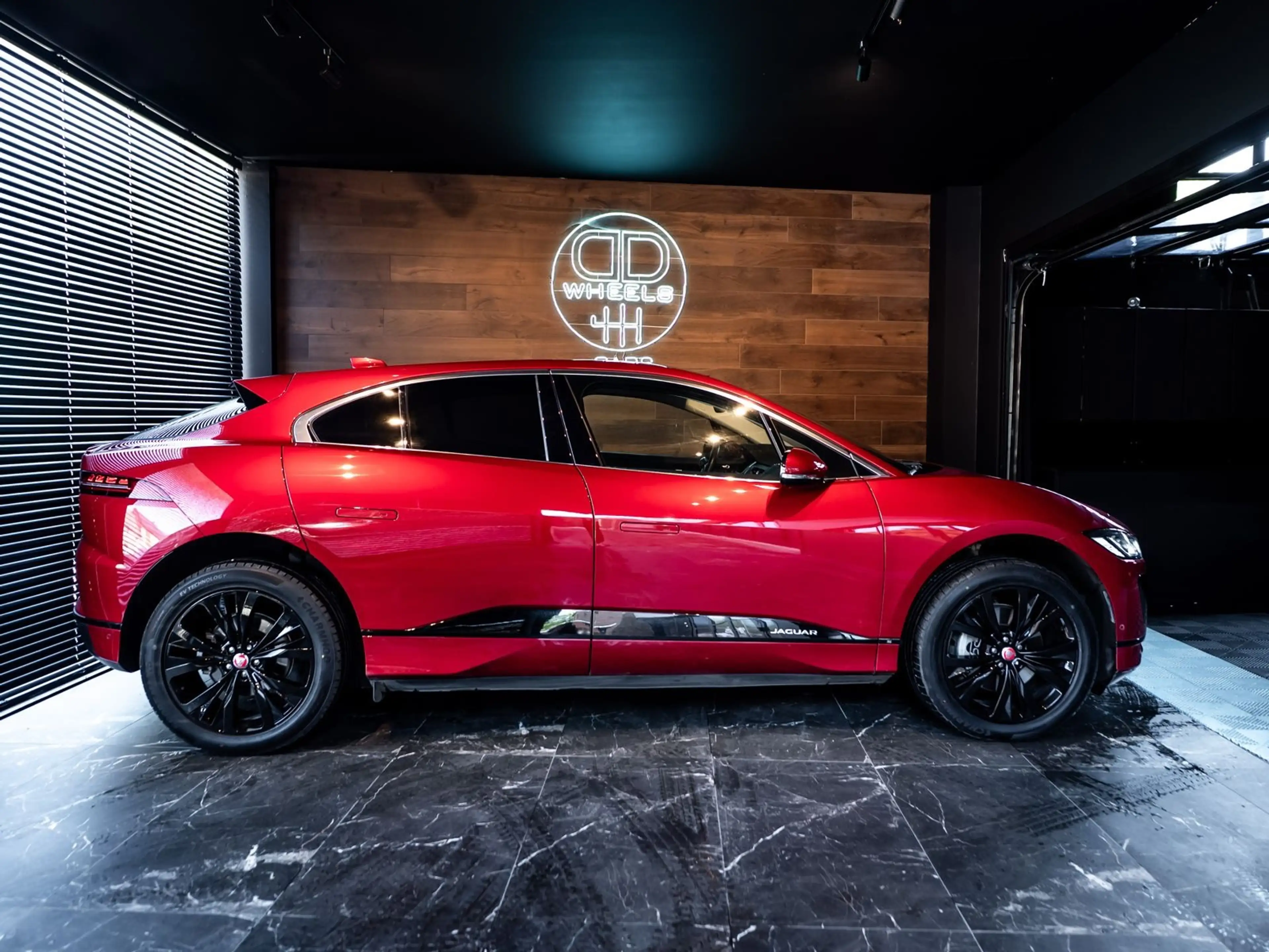 Jaguar I-Pace 90 kWh EV400 S — photo 4