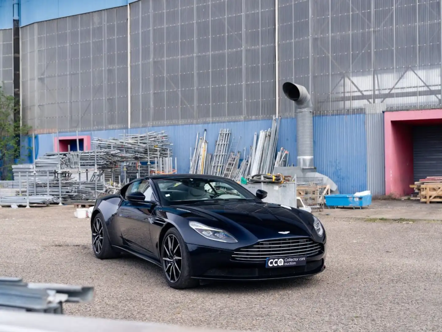 Aston Martin DB11 2017 – V12 Launch Edition - 1
