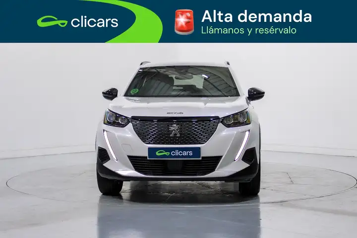Peugeot 2008 2022, foto 2