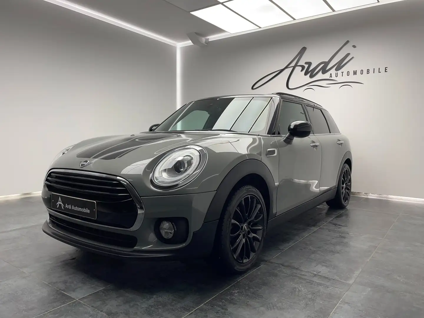 MINI Cooper Clubman 1.5i*GPS*LED*CRUISE*AIRCO*GARANTIE 12 MOIS* Gris - 1
