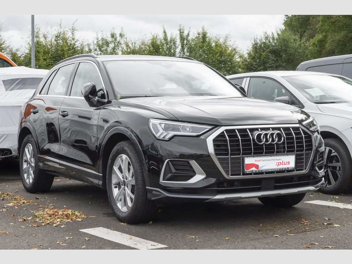 Audi Q3 35 TFSI S-tronic advanced Kamera, Navi Plu Schwarz - 2