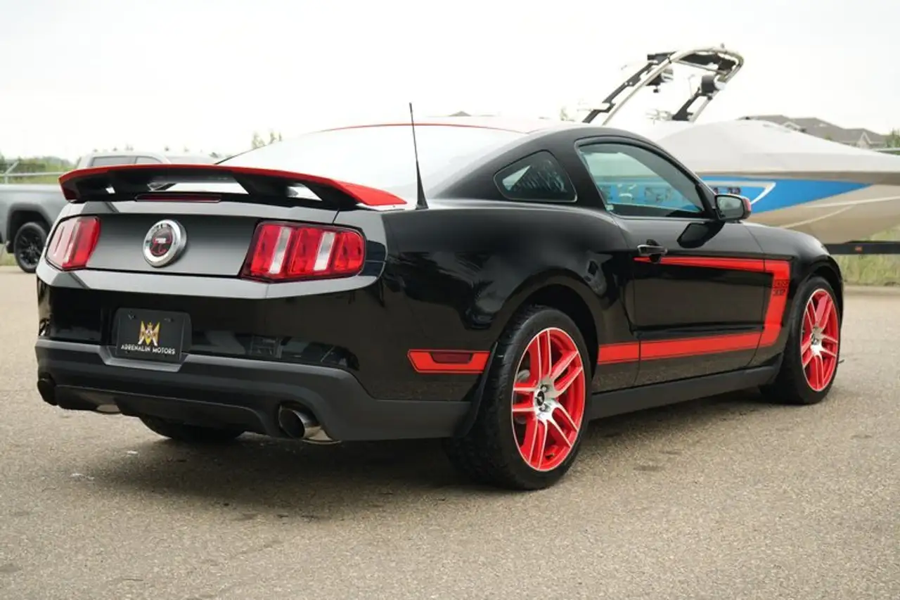 Ford Mustang снимка Ford Mustang