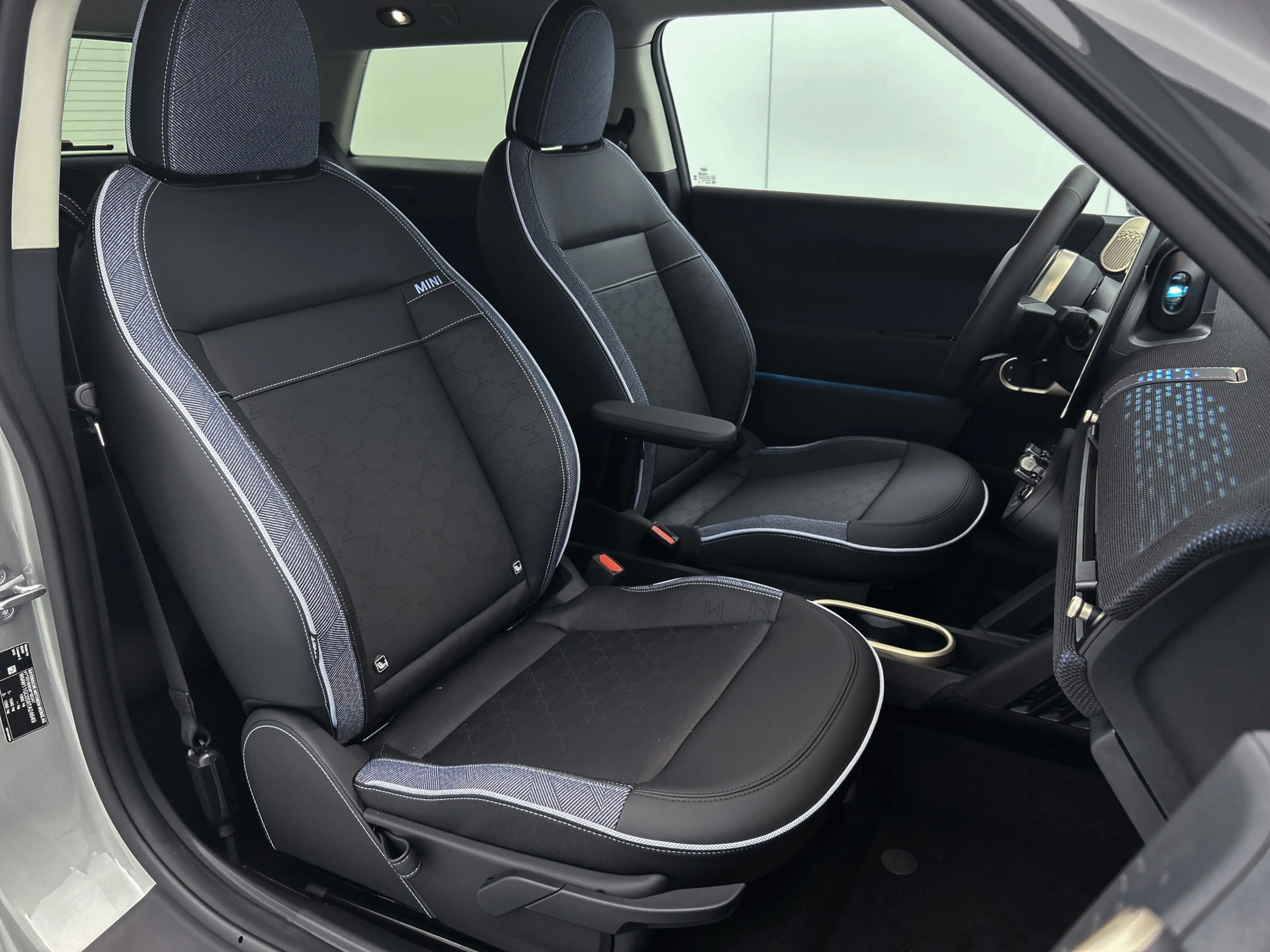 MINI Cooper E Hatchback / Classic / Pakket L / 18 inch Slide Spo — photo 15