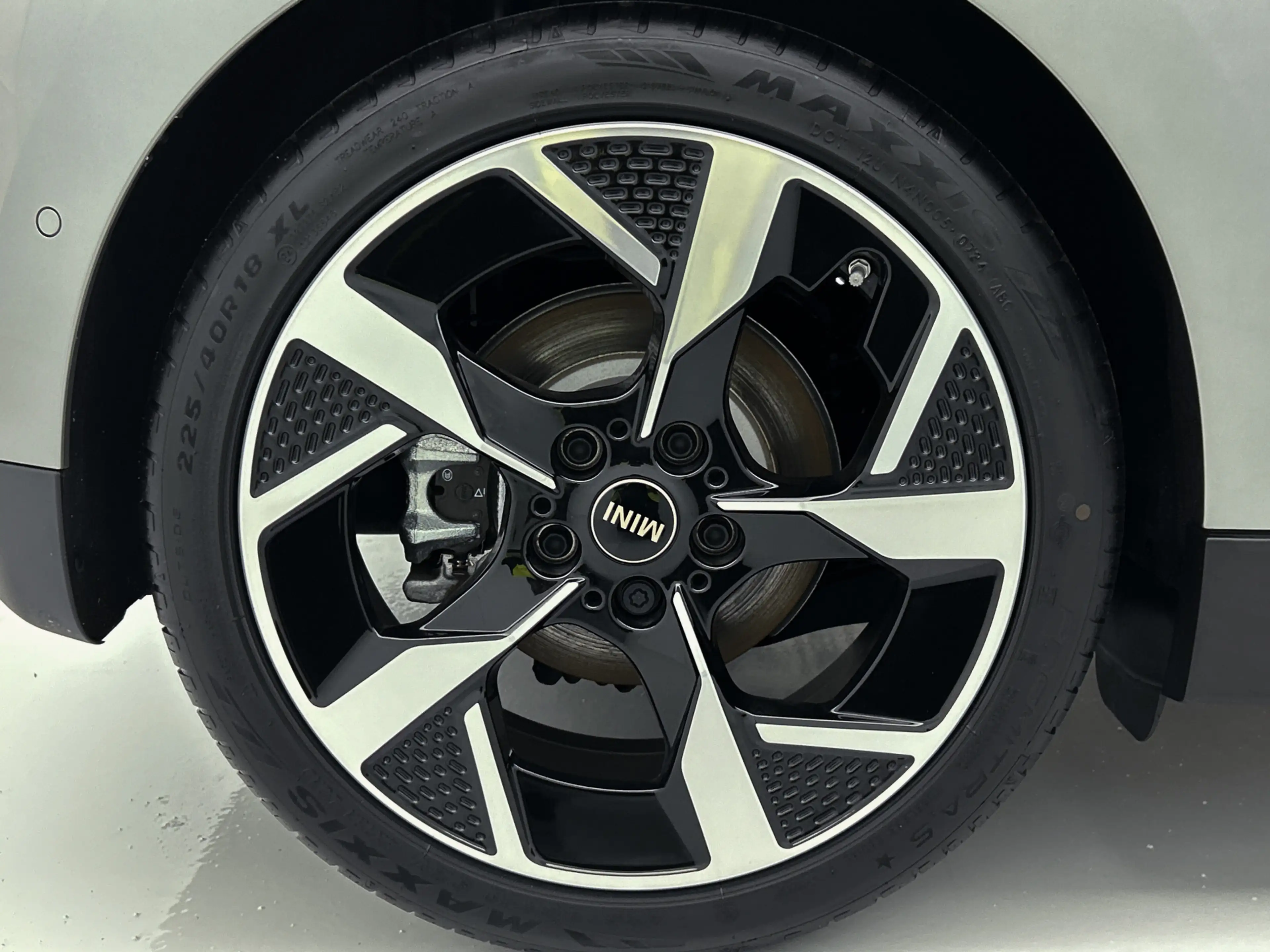MINI Cooper E Hatchback / Classic / Pakket L / 18 inch Slide Spo — photo 8