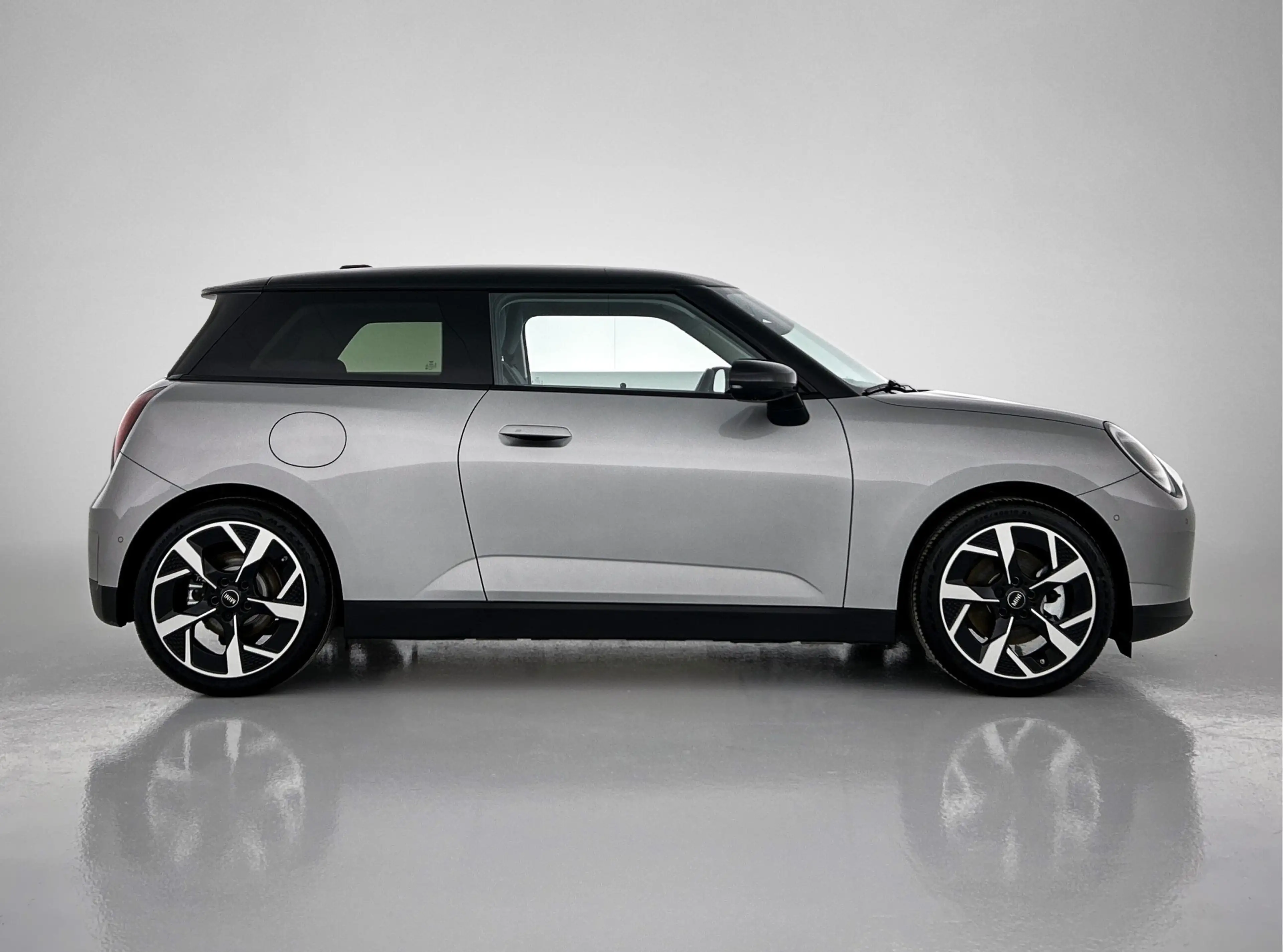MINI Cooper E Hatchback / Classic / Pakket L / 18 inch Slide Spo — photo 6