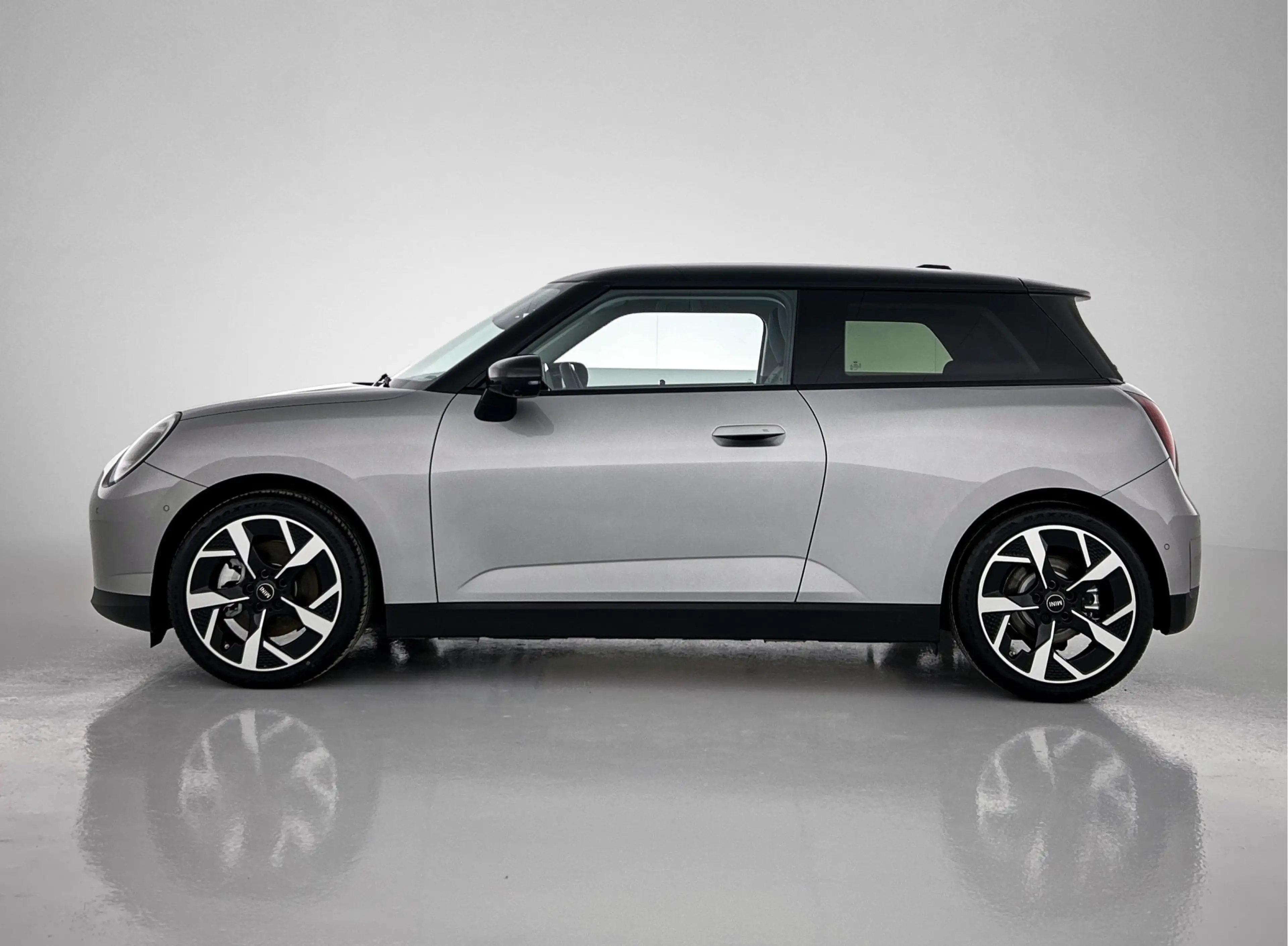 MINI Cooper E Hatchback / Classic / Pakket L / 18 inch Slide Spo — photo 5