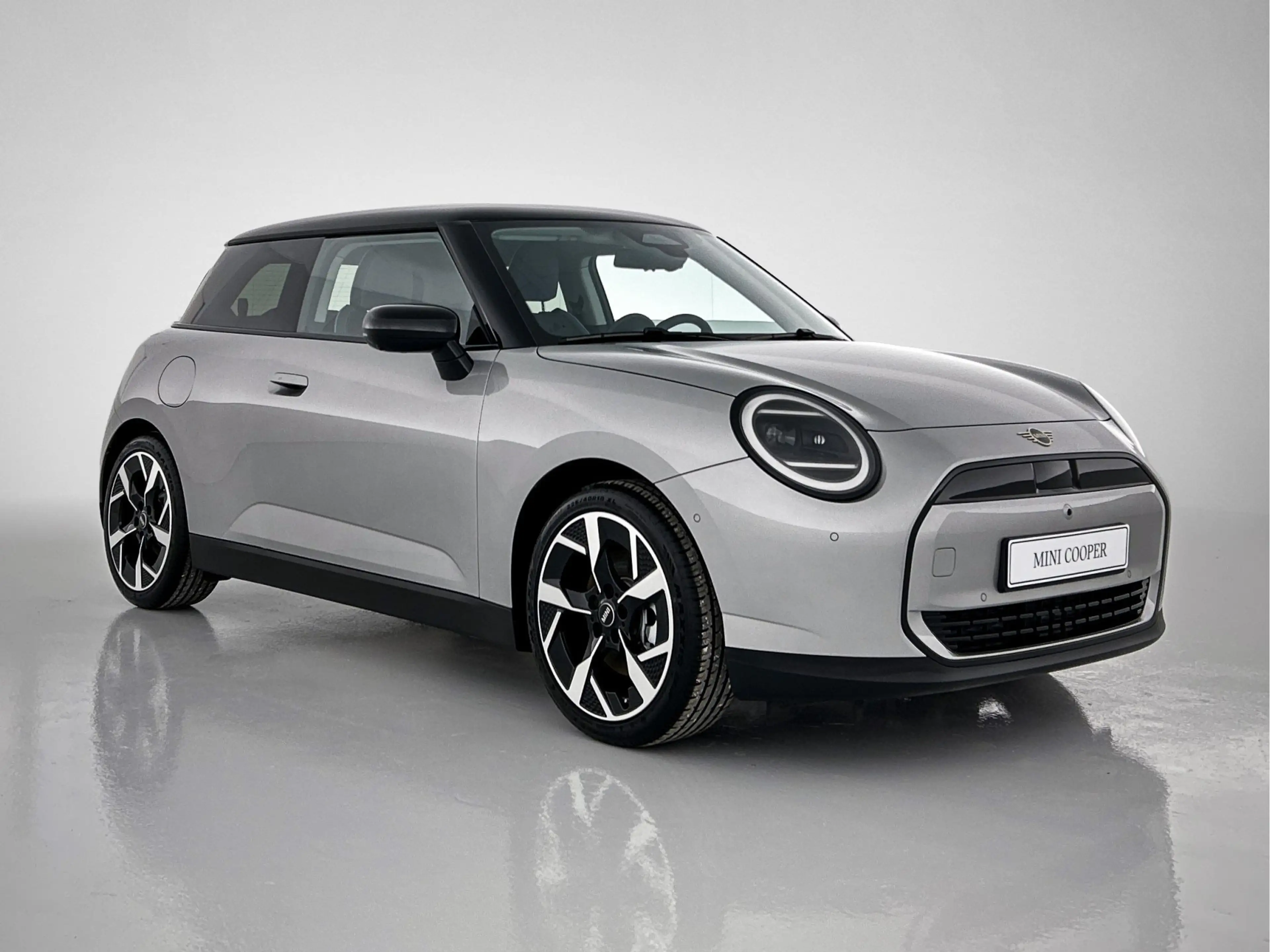 MINI Cooper E Hatchback / Classic / Pakket L / 18 inch Slide Spo — photo 7