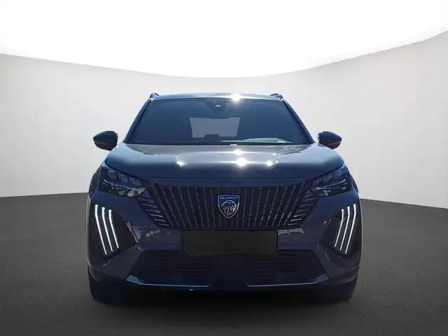 Peugeot 2008 view 2