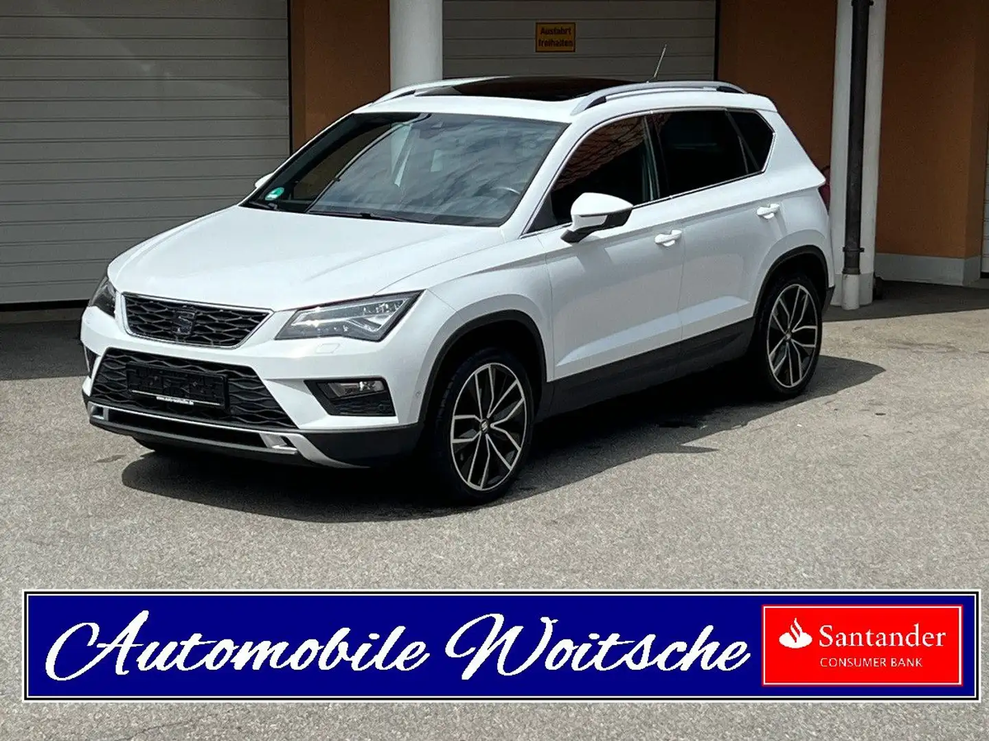 SEAT Ateca Xcellence 4Drive PANO|ALCANTARA|LED|AHK| Weiß - 1