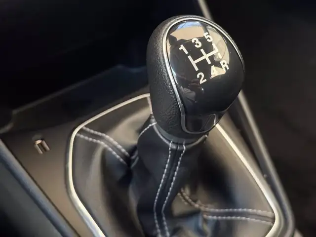 Ford Fiesta view 25