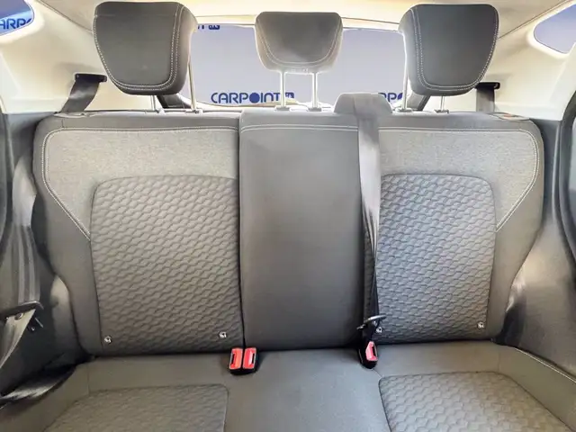 Ford Fiesta view 9