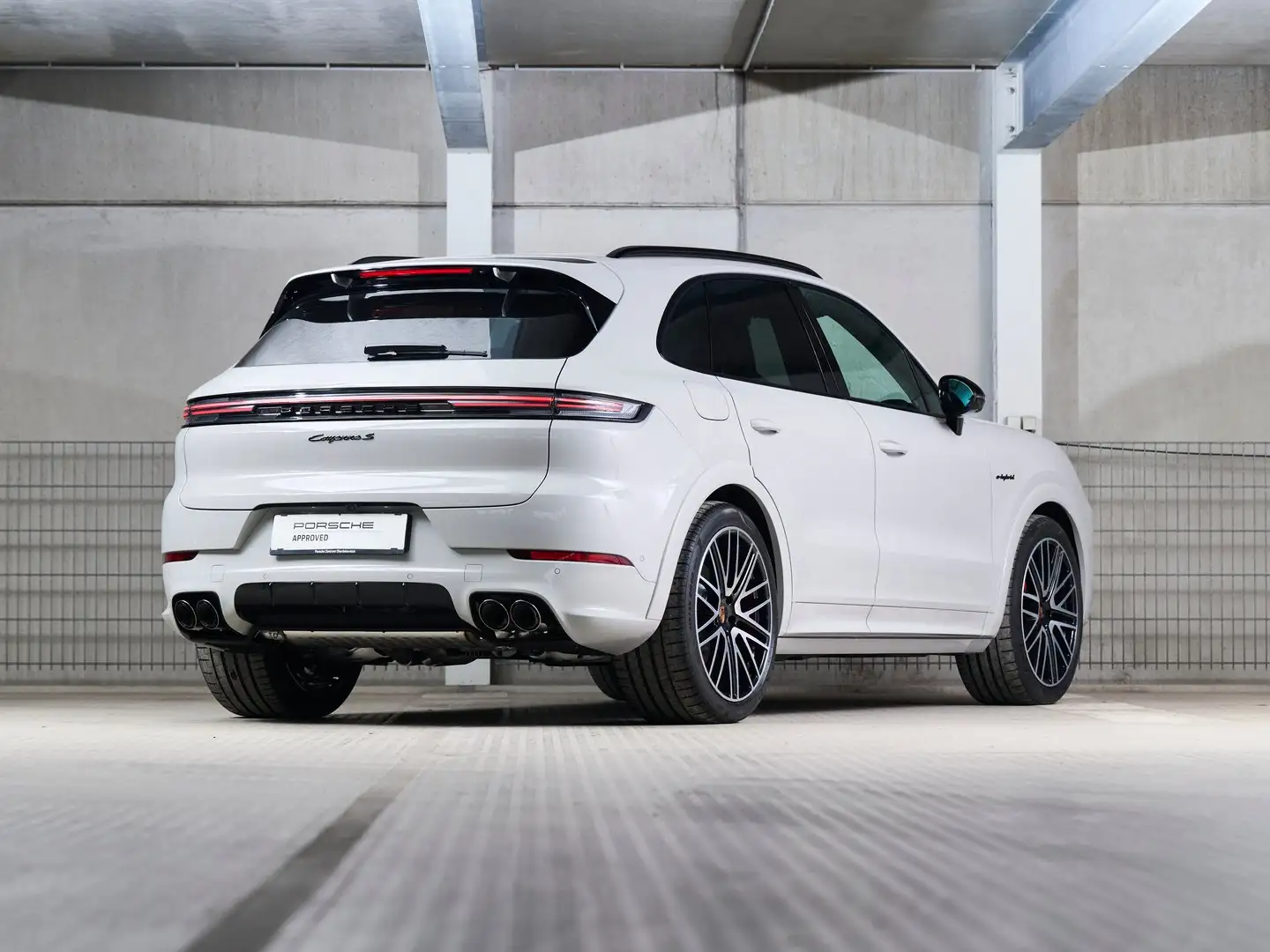 Porsche Cayenne S E-Hybrid Black Edition Grau - 2