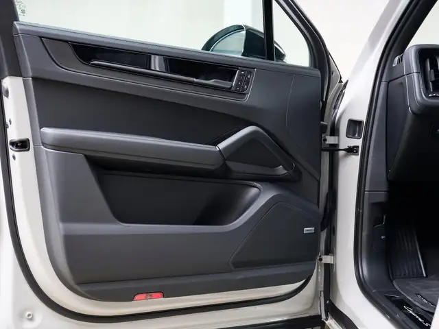 Porsche Cayenne S E-Hybrid Black Edition Ansicht 10