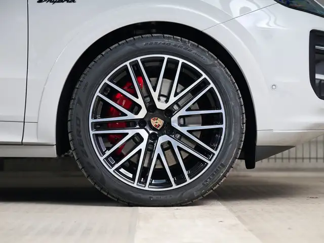 Porsche Cayenne S E-Hybrid Black Edition Ansicht 8