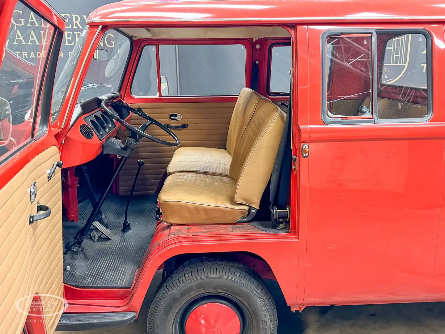 Volkswagen T2 Doka Fire-Department Very original and mostly f Rojo - 2