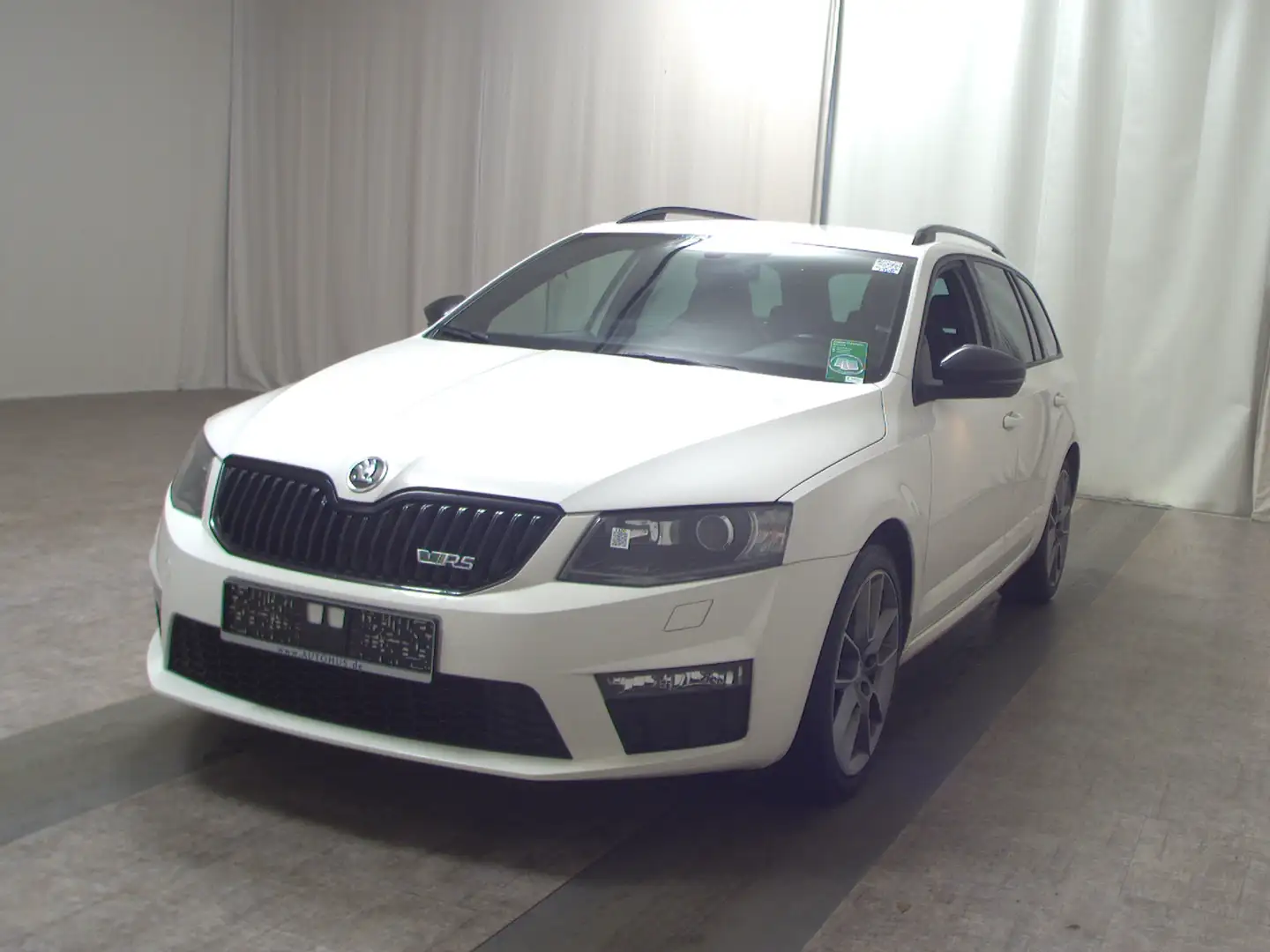 Skoda Octavia 2.0 TSI RS T-Leder Shz PDC Xenon BiXenon Weiß - 2