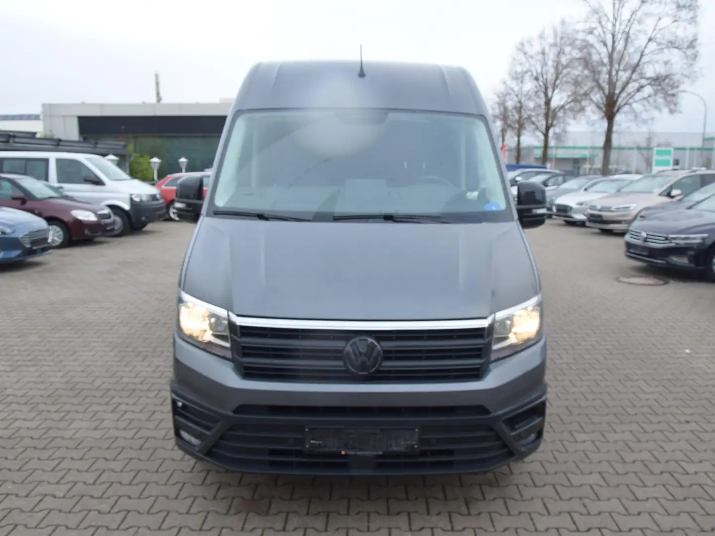 Volkswagen Crafter Kasten 35 mittellang Hochdach FWD Grau - 2