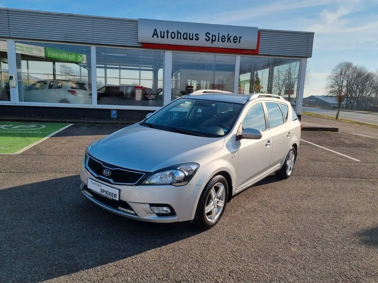 Kia Ceed SW / cee'd SW (Navi, Tempomat, Sitzheizung) Silber - 1