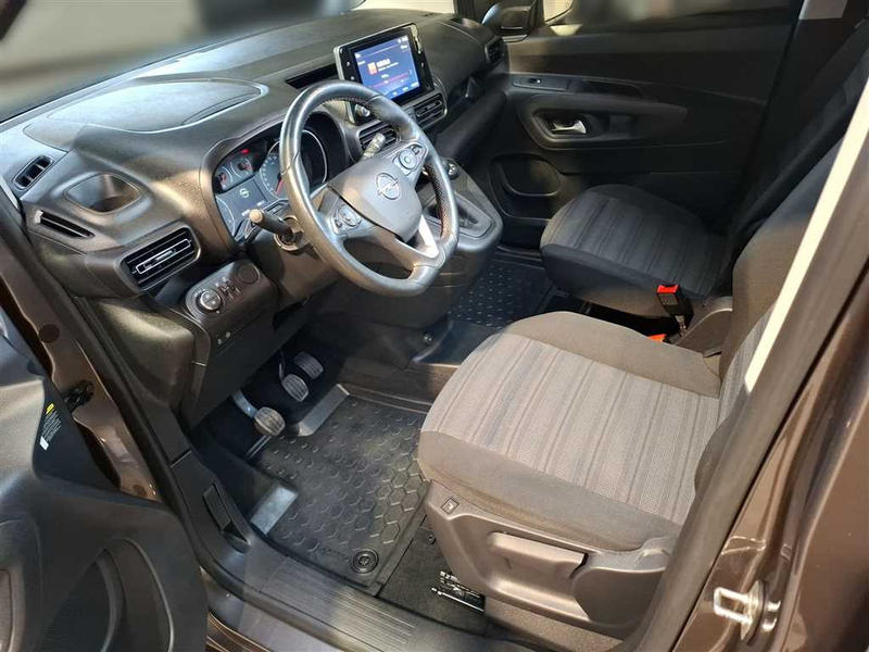 Opel Combo Life Elegance 1.5 Diesel — photo 8