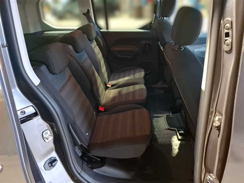 Opel Combo Life Elegance 1.5 Diesel — photo 21