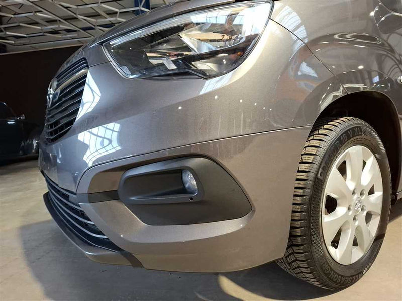 Opel Combo Life Elegance 1.5 Diesel — photo 23