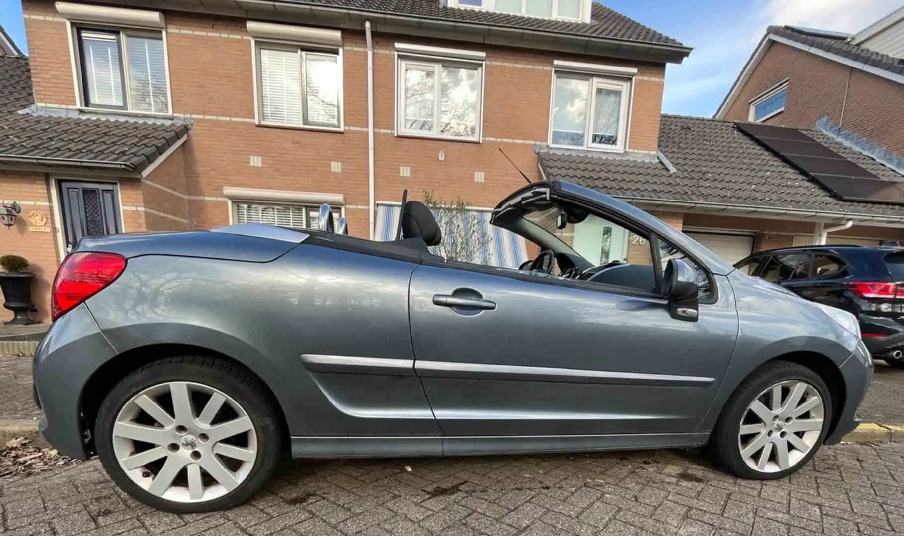 Peugeot 207 207 CC 1.6 VTi Zilver - 1