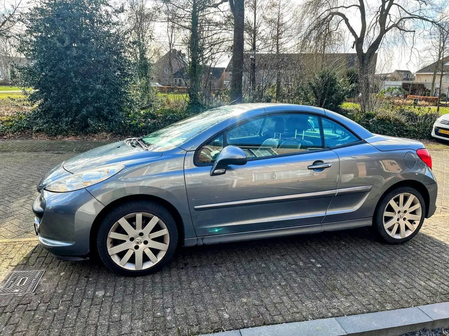 Peugeot 207 207 CC 1.6 VTi Zilver - 2