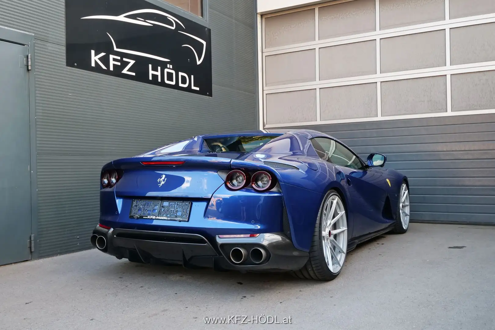 Ferrari 812 GTS Carbon Novitec Carbon Pack EXP € 449.980,- Azul - 2